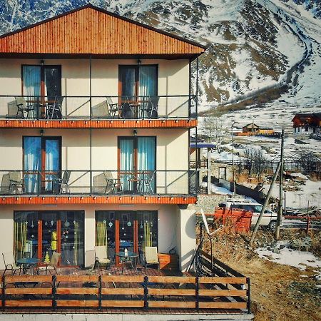 מלון Sunshine Kazbegi מראה חיצוני תמונה