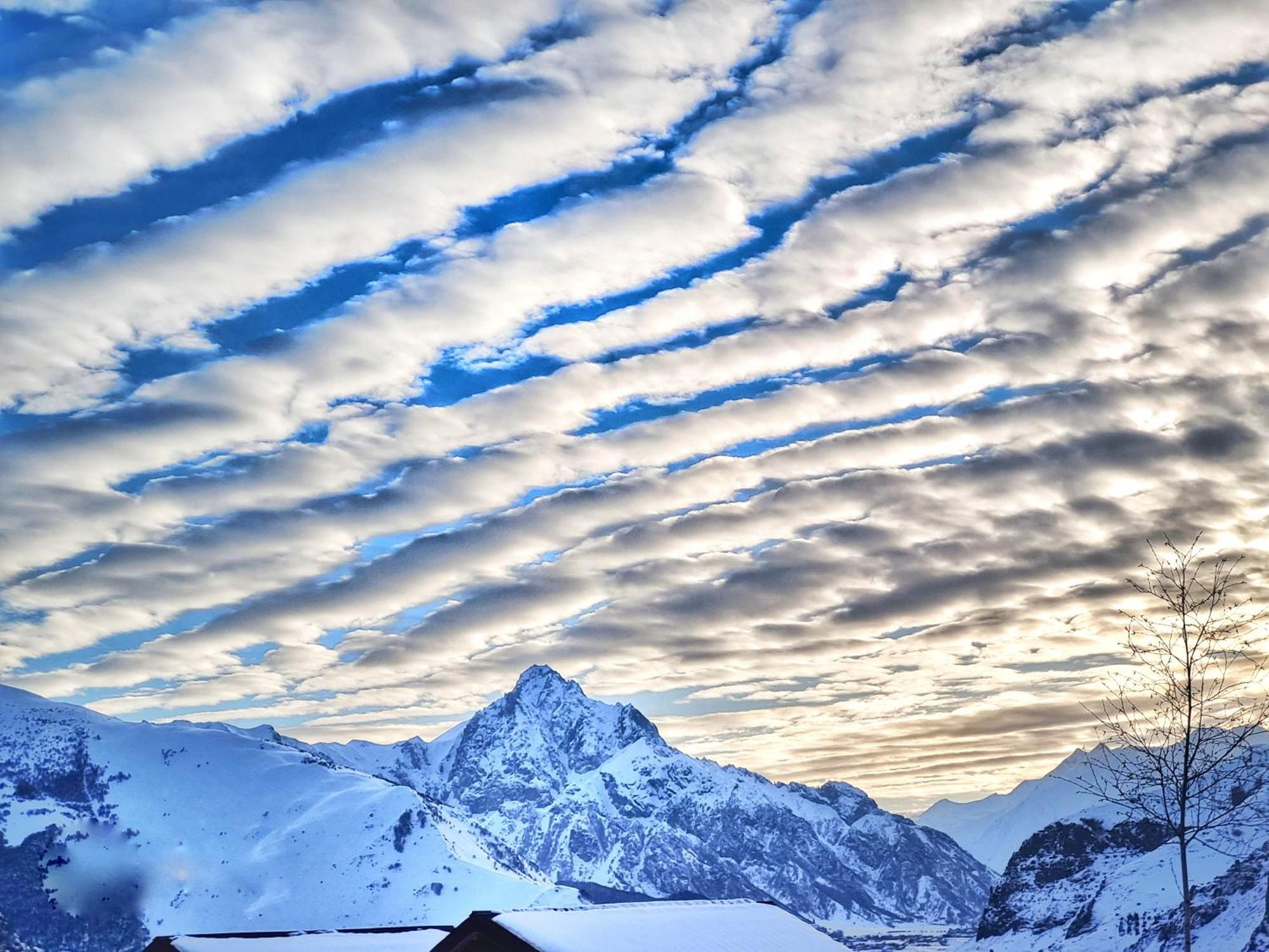 מלון Sunshine Kazbegi מראה חיצוני תמונה
